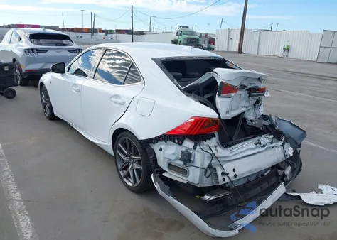 2018 Lexus Is 300 z USA, uszkodzony, nr VIN JTHBA1D26J5065333